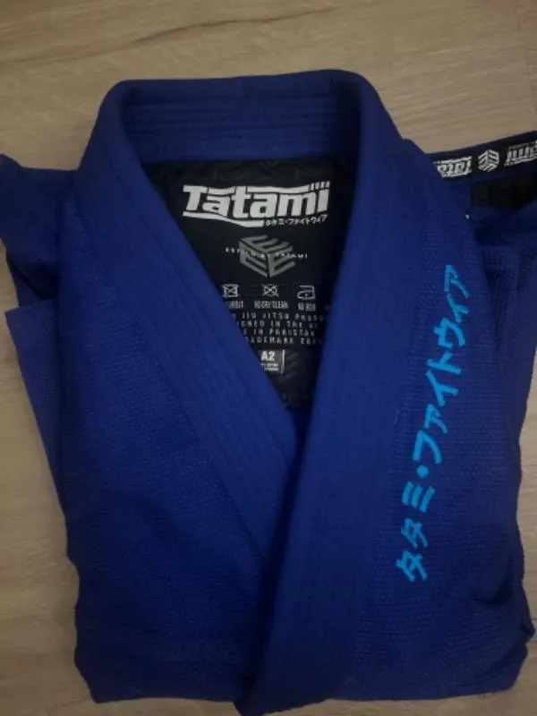 Tatami Fightwear Estilo Black Label kimono BJJ blu 550 gsm